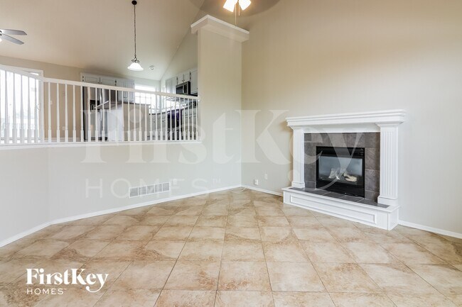 Foto del edificio - 208 High Point Ln