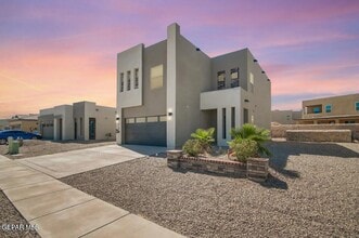 Building Photo - 916 Mormon Tea Dr