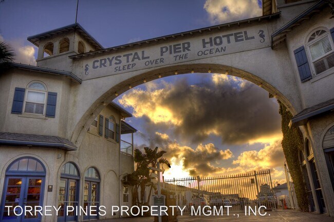 Foto del edificio - 1459 Hornblend St