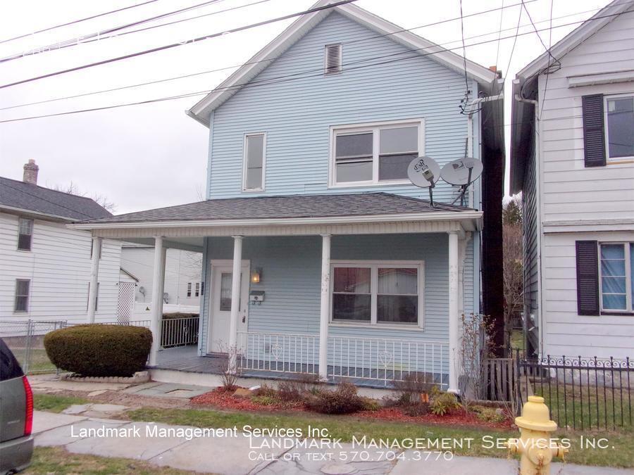 Primary Photo - 341 E Locust St