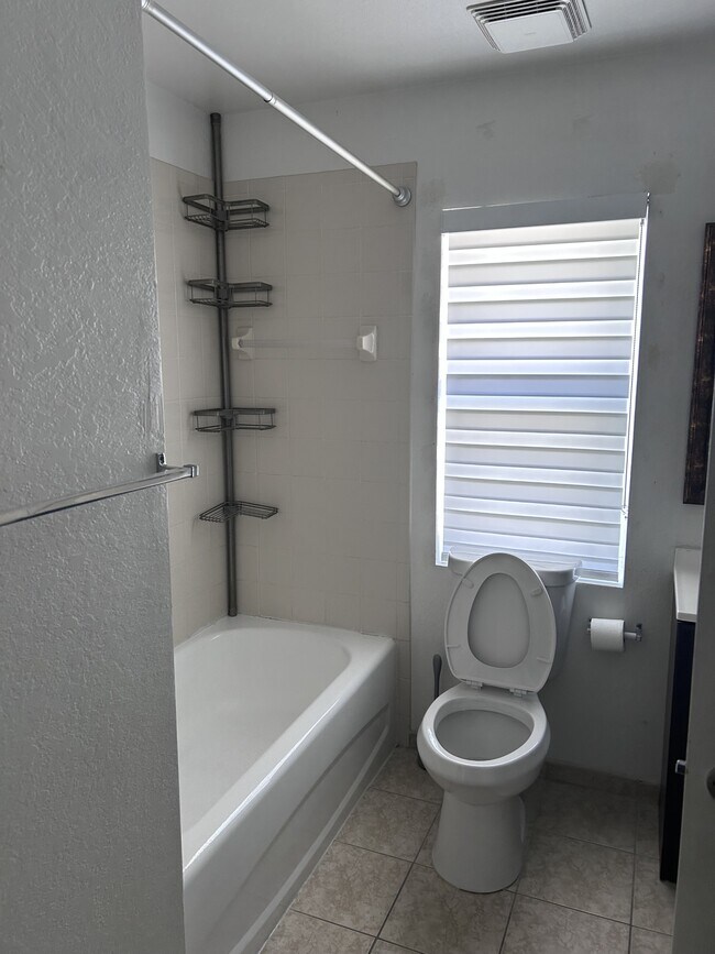 Building Photo - 8225 Ibis Club Dr