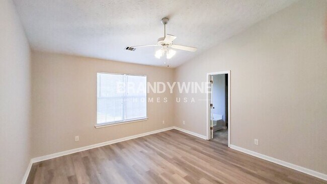 Foto del edificio - 505 Village Cir