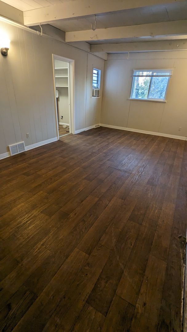 Building Photo - NICE THREE BEDROOM HOME ON NEARLY 1/3 ACRE...