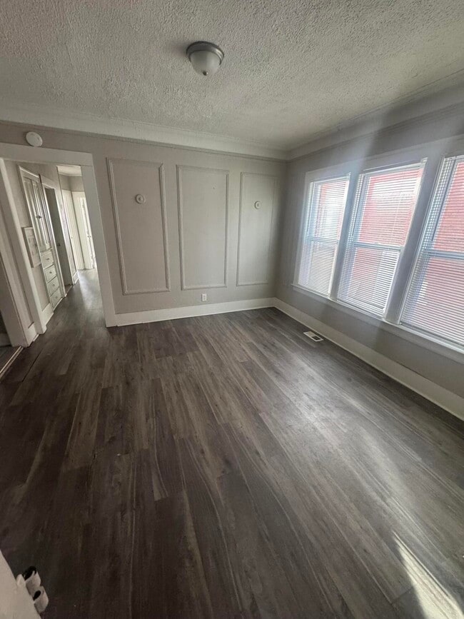 Foto del edificio - 2927 Calvert Ave