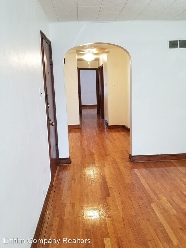 66436645 Devonshire Ave, St. Louis, MO 63109 Room for Rent in St