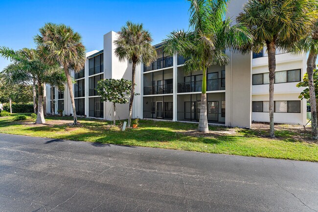 Building Photo - 1605 Jupiter Ln