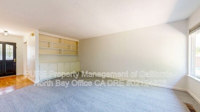 Foto del edificio - 5617 Dupont Dr