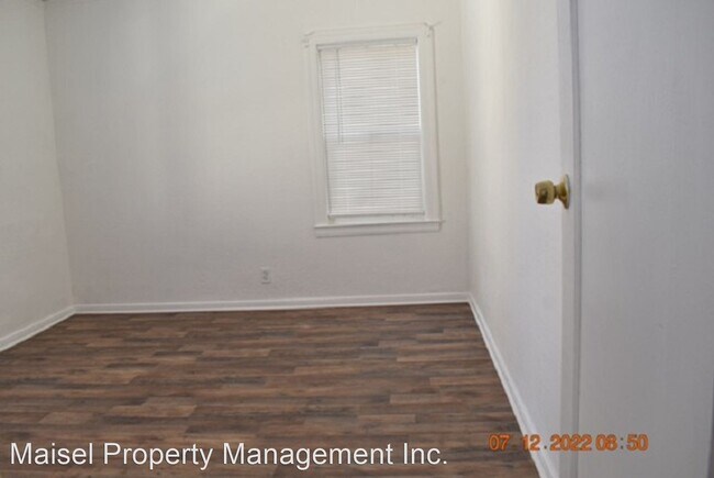 Building Photo - 3 br, 2 bath House - 6122 BROMLEY AVENUE -...