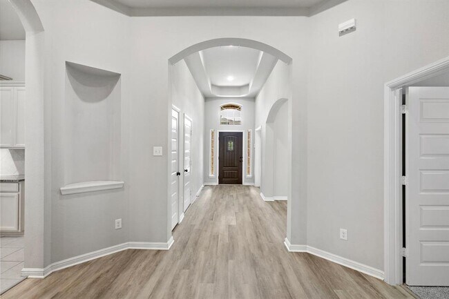 Building Photo - 27924 Seger Bnd Trl