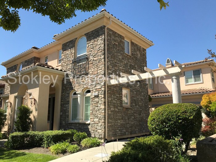 Foto principal - 2575 Craneford Way