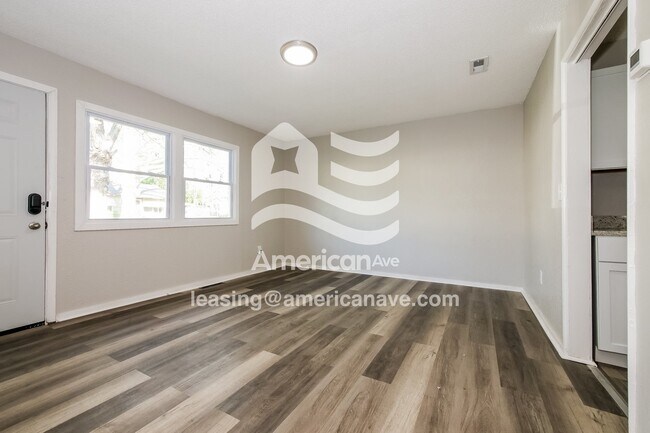 Foto del edificio - 3715 Mersington Ave