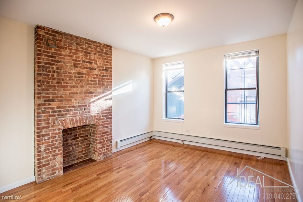 Primary Photo - 95 N 1st St