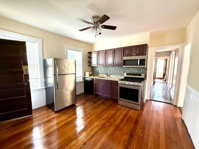 Building Photo - 38 Sudan St