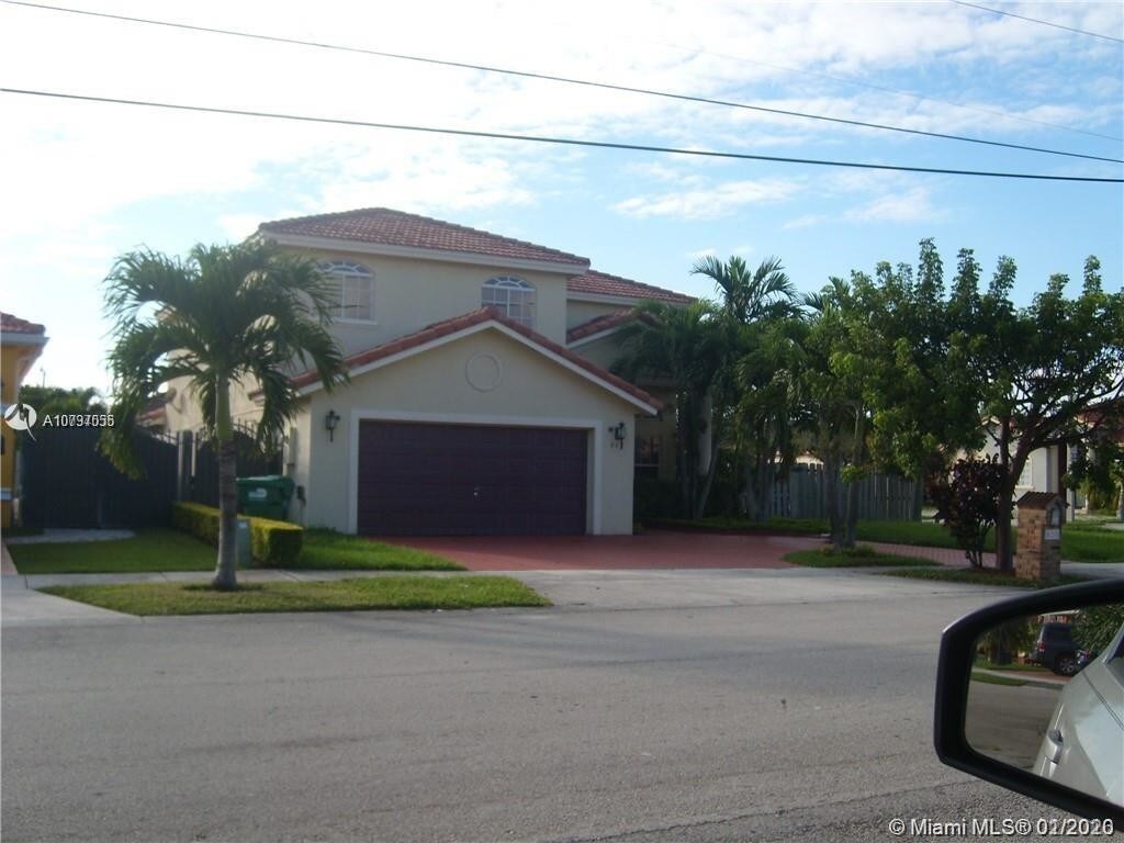 Primary Photo - 820 SW 142nd Ave