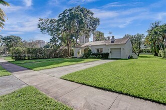 Building Photo - 2214 Segovia Cir