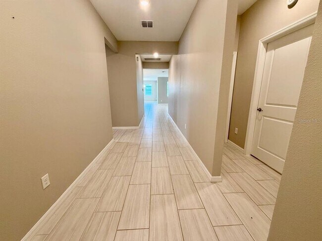 Building Photo - 34329 Evergreen Hill Ct