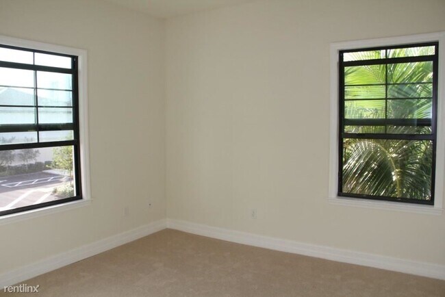 Building Photo - 3 br, 2.5 bath Townhome - 803 S Ocean Blvd...