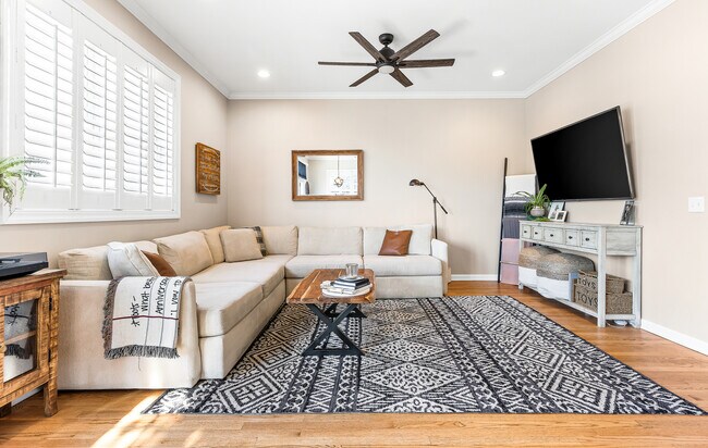 Foto del edificio - 4037 N Pulaski Rd