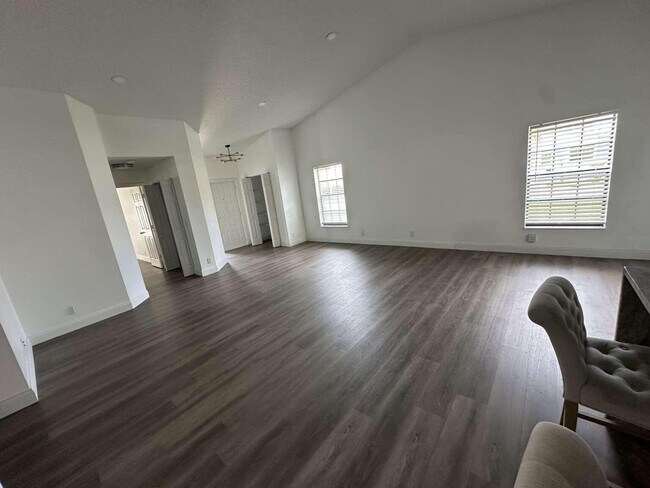 Foto del edificio - 9912 61st Way S