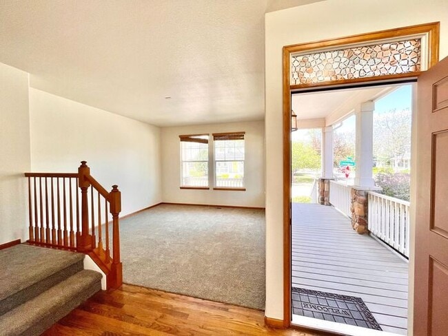 Building Photo - Beautiful 4 bed/ 3 bath Home with Office!