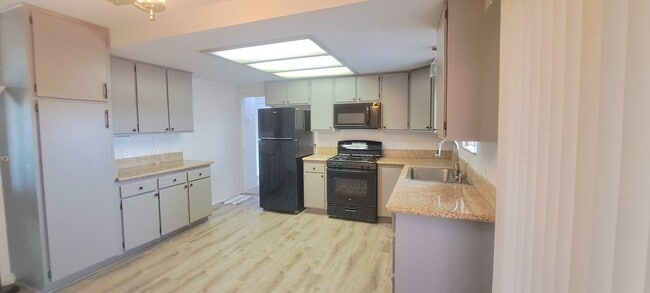 Foto del edificio - Larger 2 Bedroom home