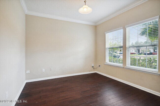 Building Photo - 10123 Bedford Lakes Ct