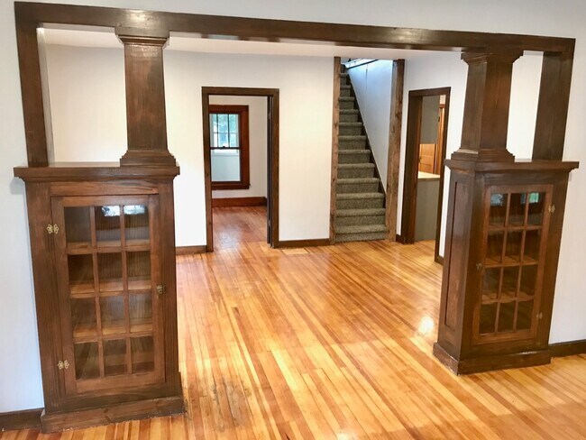 Building Photo - 1131 N 11th St