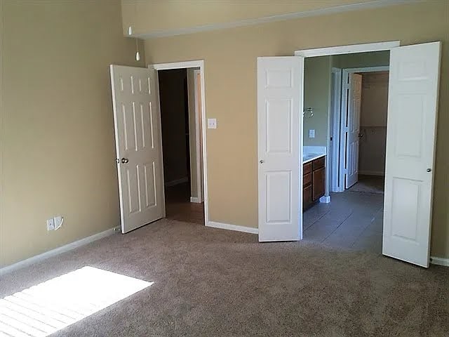 Building Photo - 22927 Lily Creek Dr