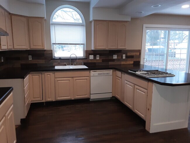 Foto del edificio - 318 Willard St