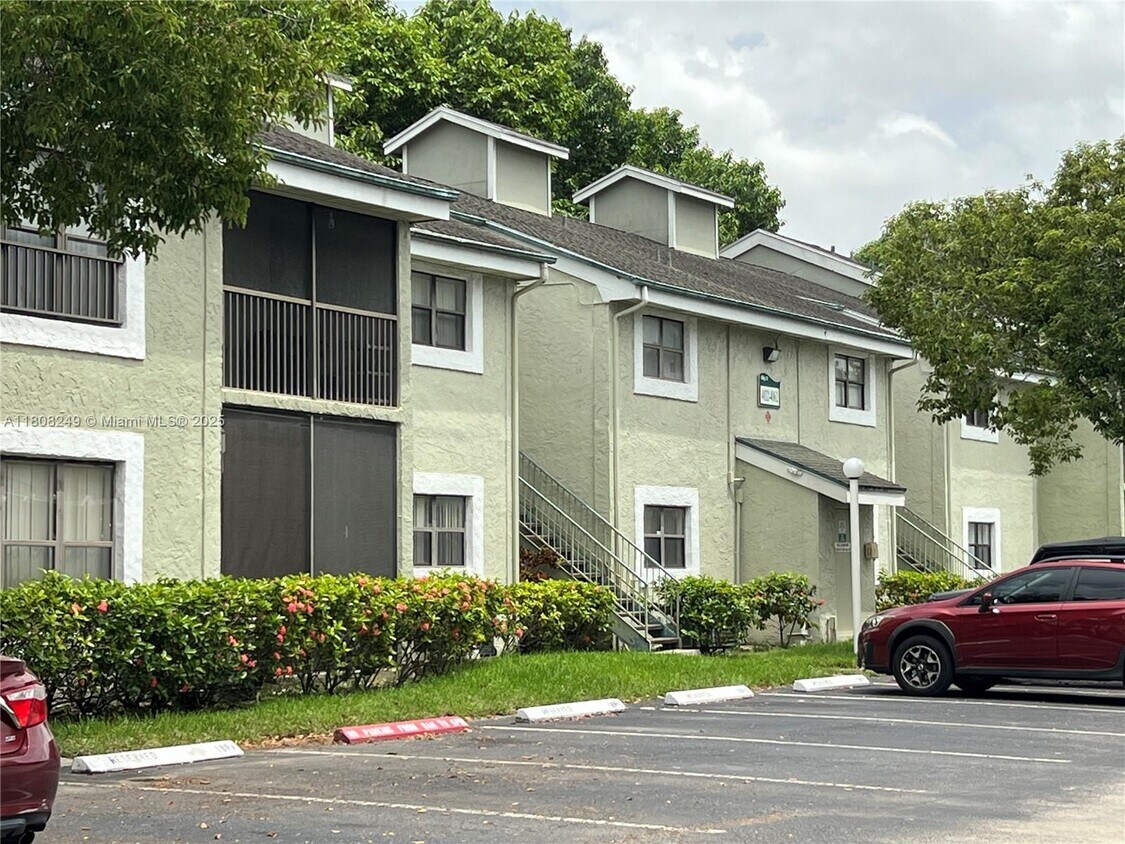Primary Photo - 4083 NW 87th Ave