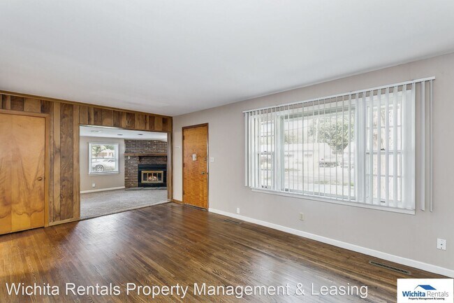 Foto del edificio - 3 br, 1 bath House - 3215 Downtain