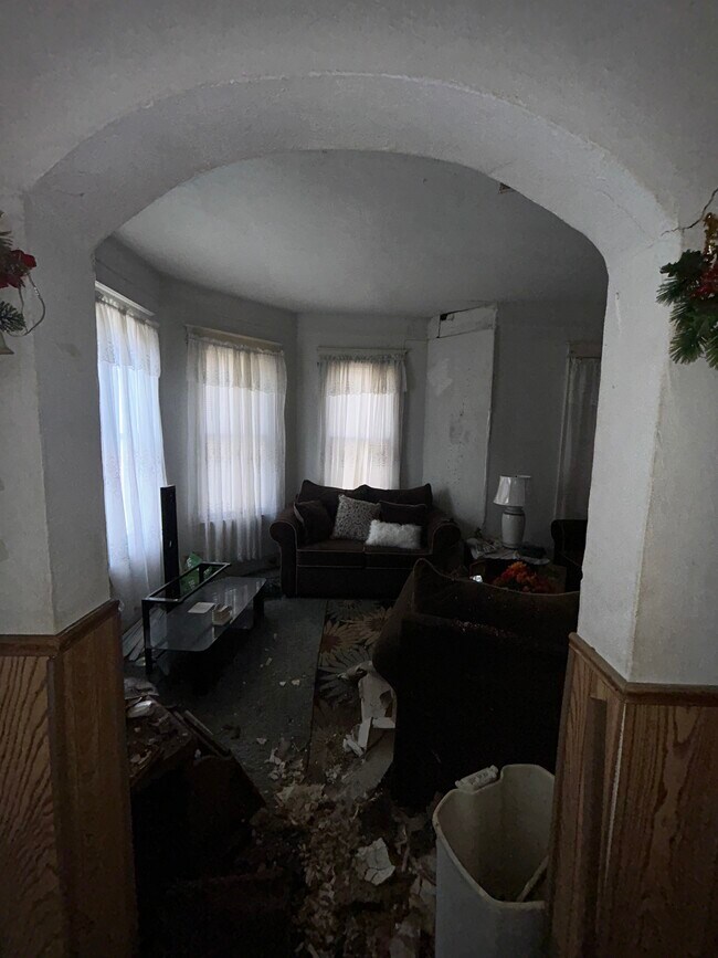 Foto del edificio - 3100 Bond Ave