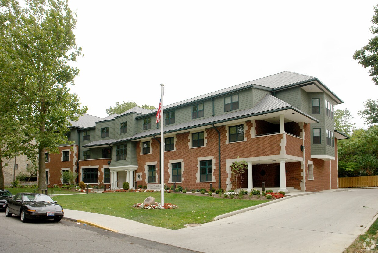 121 E 16th Ave, Columbus, OH 43201 Apartments in Columbus, OH