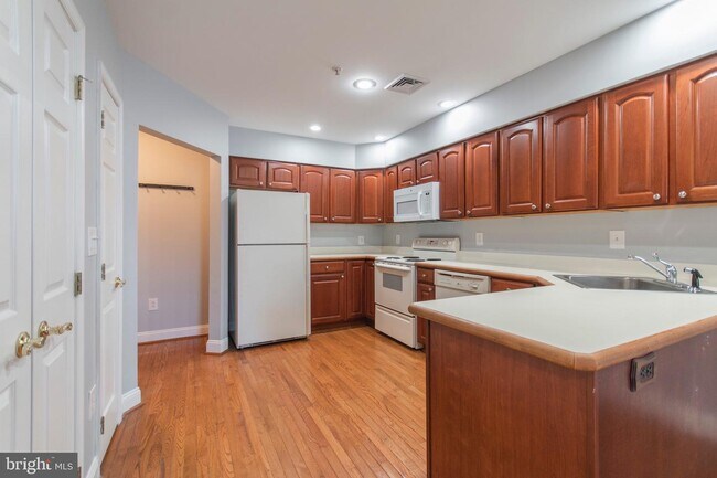 Foto del edificio - 209 N 3rd St