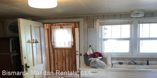 Building Photo - 2 br, 1 bath House - 312 2nd Avenue Northwest
