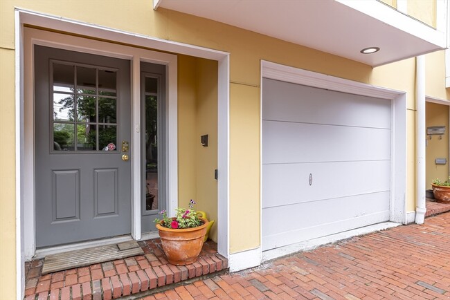 Foto del edificio - 54 Trowbridge St