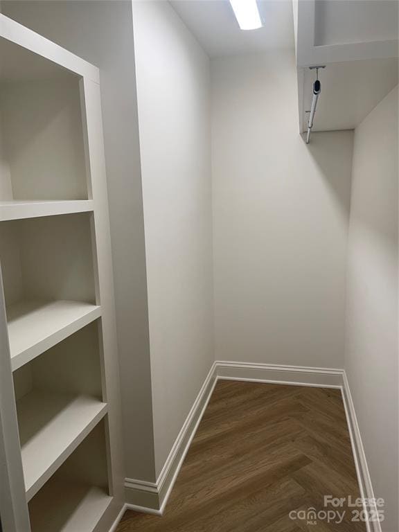 Foto del edificio - 5840 Charing Pl