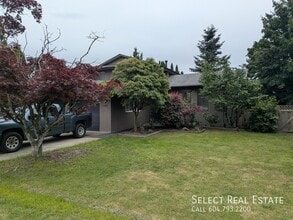 Building Photo - 45086 Stevenson Rd