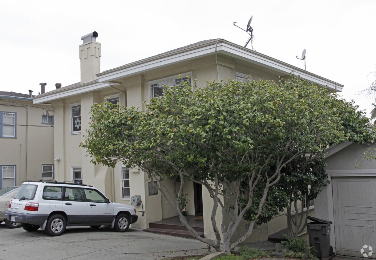Foto del edificio - 841 Walker Ave