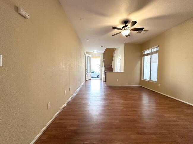 Building Photo - 1695 Tristan Flower Ave