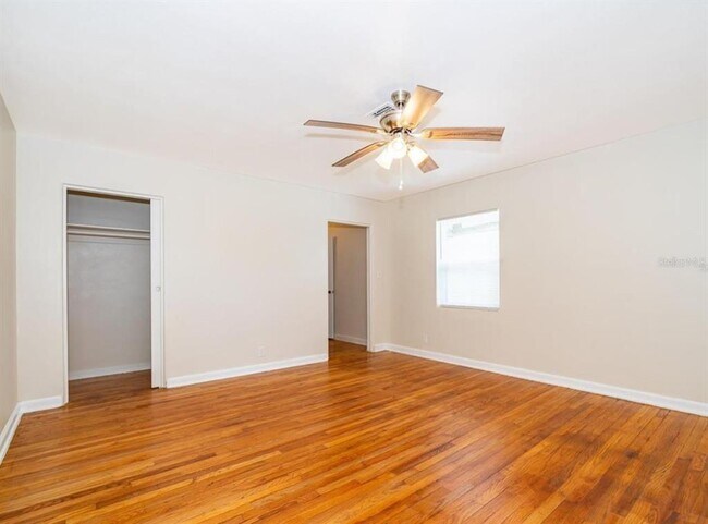 Foto del edificio - 2394 Orange Center Blvd