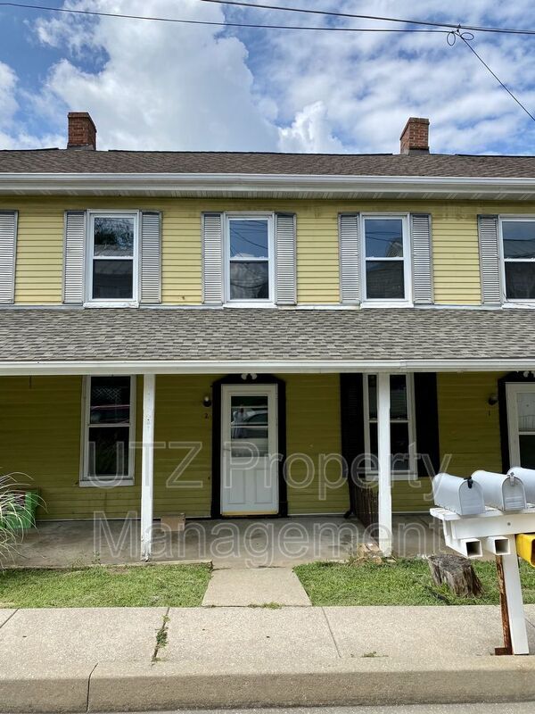 Primary Photo - 1404 Pleasant Valley Rd