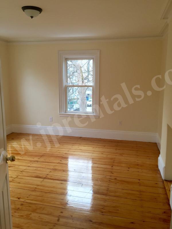 Building Photo - 53 Brookside Ave