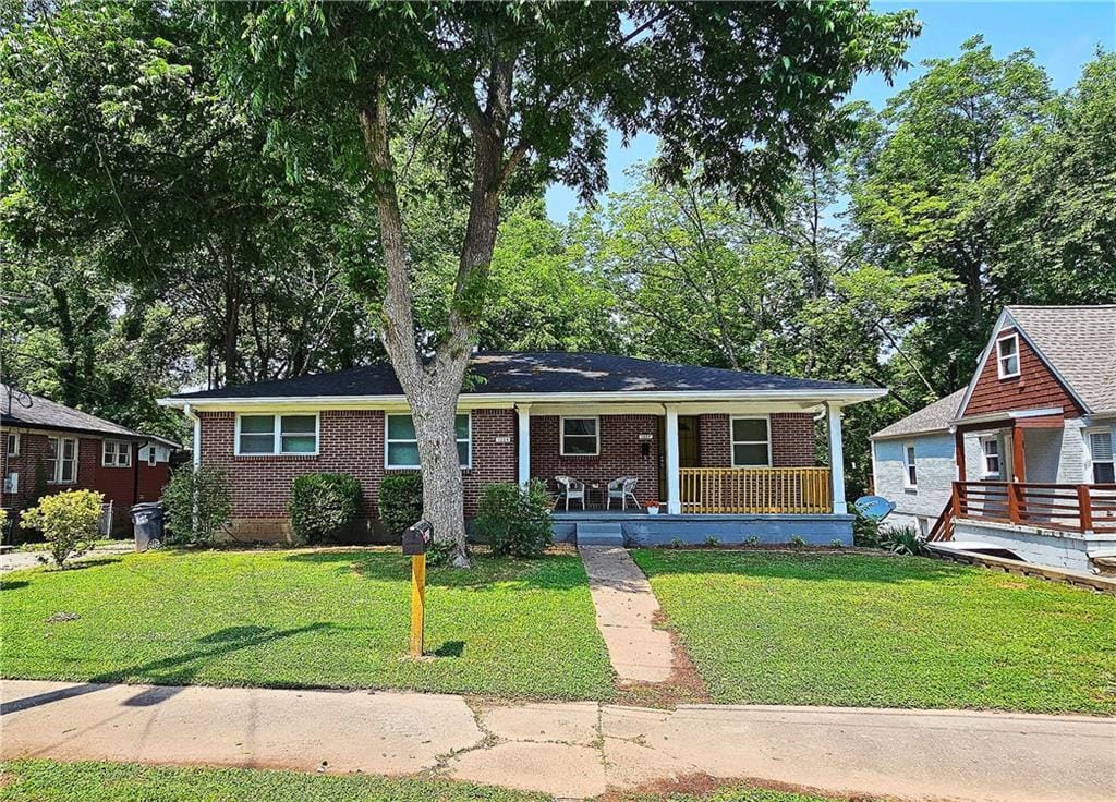 Foto principal - 1329 Clermont Ave