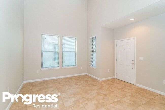 Building Photo - 528 Drysdale Dr