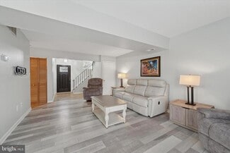 Building Photo - 77 Kanabe Dr