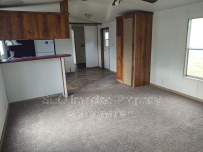 Foto del edificio - 62846 Byesville Rd