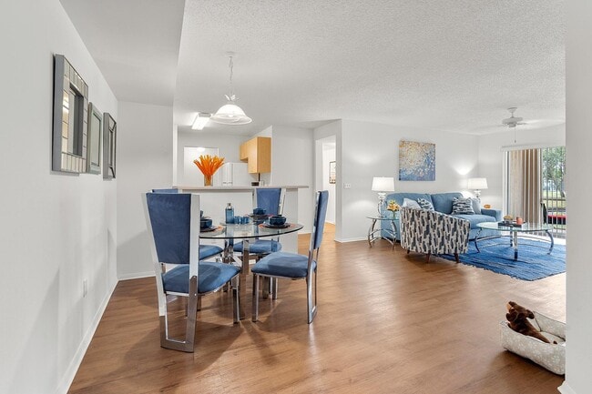 Building Photo - Bella Vista Apartments