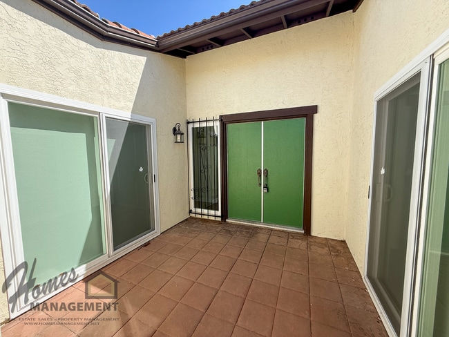 Building Photo - Homes Management - Escondido Home