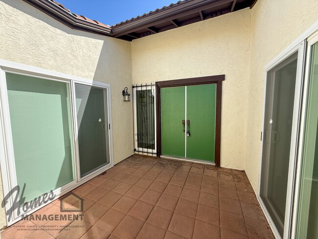 Foto del edificio - Homes Management - Escondido Home